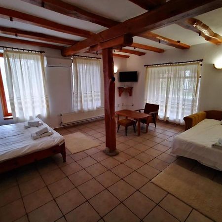 Hotel Pri Chakara Arbanasi Exteriör bild
