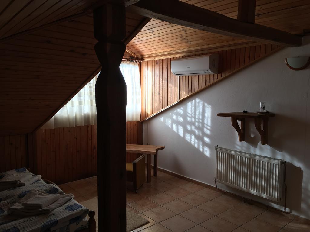Hotel Pri Chakara Arbanasi Exteriör bild