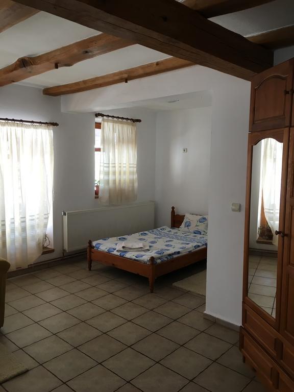 Hotel Pri Chakara Arbanasi Exteriör bild