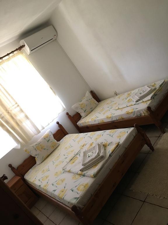 Hotel Pri Chakara Arbanasi Exteriör bild